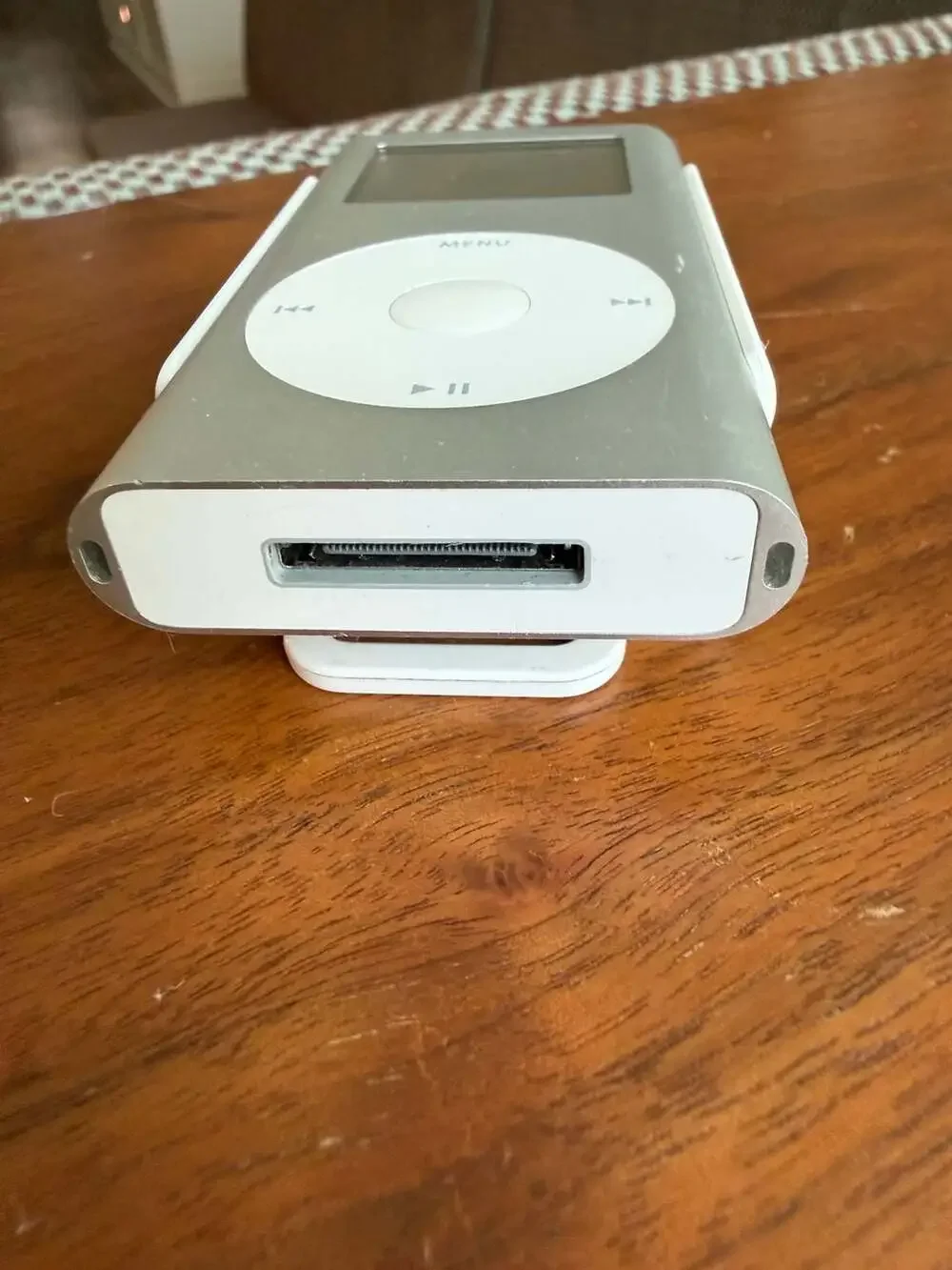 iPod Mini (1st Gen)4GB Silver with Belt Clip Model A1051 4GB. Support Message.